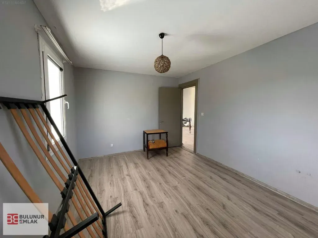 2 DAİRE VE MÜŞTEMİLLAK İLE BERABER KOMPLE SATILIK YAŞAM ALANI