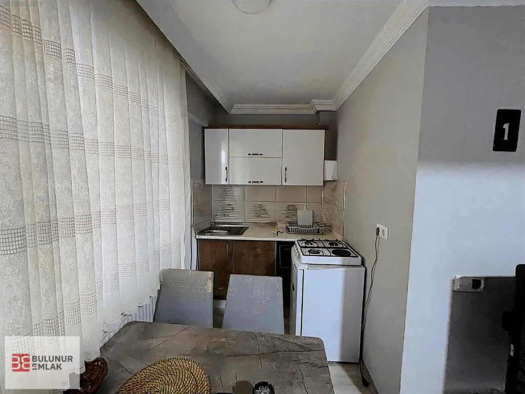 FİYAT DÜŞTÜ!! ACİL SATILIK. İLK GELEN ALIR.! ZAFER'DE TEMİZ 1+1