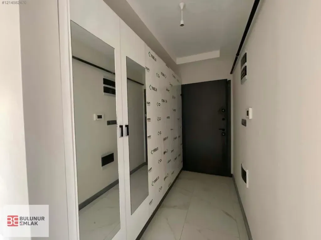 UMURLU ÇARŞIDA SIFIR 2+1'LER