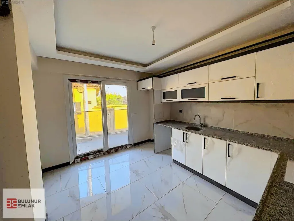 UMURLU ÇARŞIDA SIFIR 2+1'LER