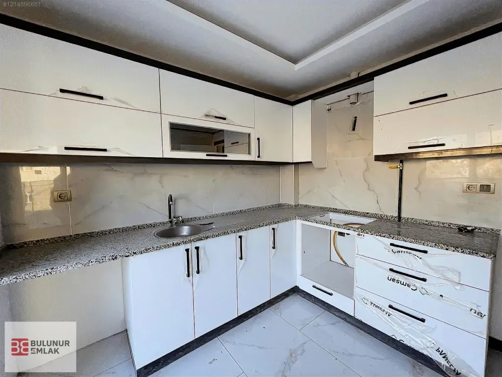 UMURLU ÇARŞIDA KAÇMAZ FIRSAT SIFIR 3+1 DAİRE