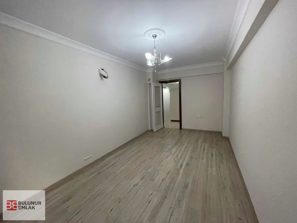 BULUNUR EMLAKTAN ORTA MAHALLEDE 3+1 KİRALIK DAİRE