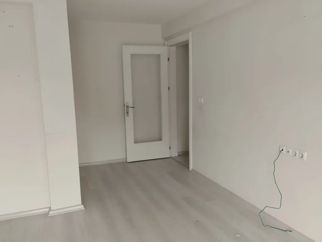 BULUNUR EMLAK'TAN ATA MAHALLESİNDE KİRALIK FIRSAT 2+1 DAİRE....