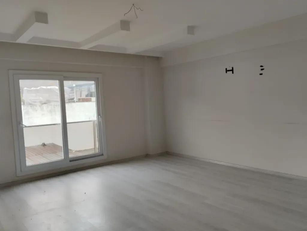 BULUNUR EMLAK'TAN ATA MAHALLESİNDE KİRALIK FIRSAT 2+1 DAİRE....