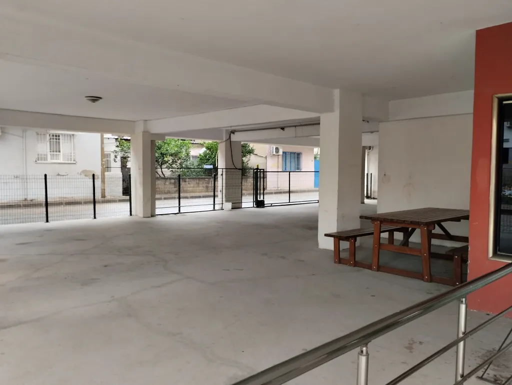 BULUNUR EMLAK'TAN ATA MAHALLESİNDE KİRALIK FIRSAT 2+1 DAİRE....